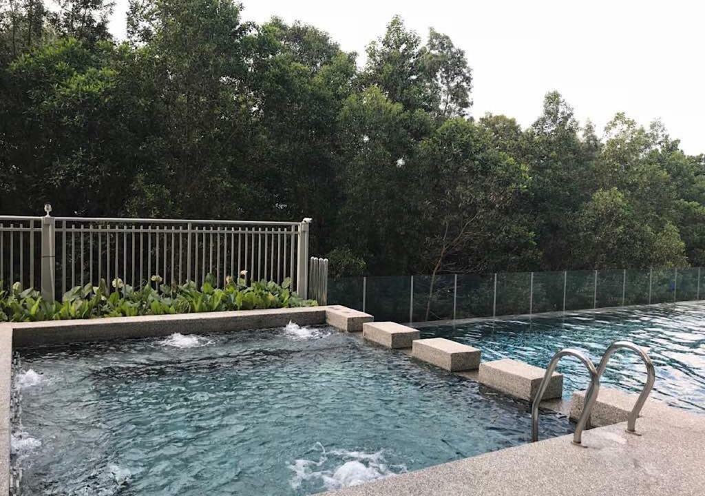 Skyloft Muslim Suite Johor Bahru Exterior foto